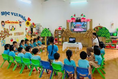Sinh hoạt chuyên môn tổ Mẫu giáo: Ứng dụng Canva, trí tuệ nhân tạo (AI) và ChatGPT trong hoạt động giáo dục trẻ
