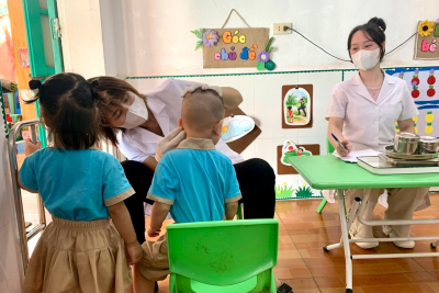 TRƯỜNG MẦM NON HẢI TÂN TỔ CHỨC KHÁM SỨC KHỎE ĐỊNH KỲ CHO TRẺ